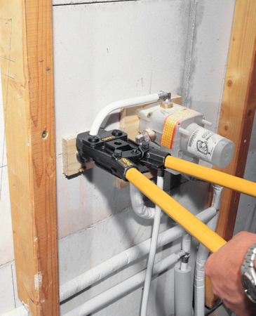 Zaciskarka do rur, prasa